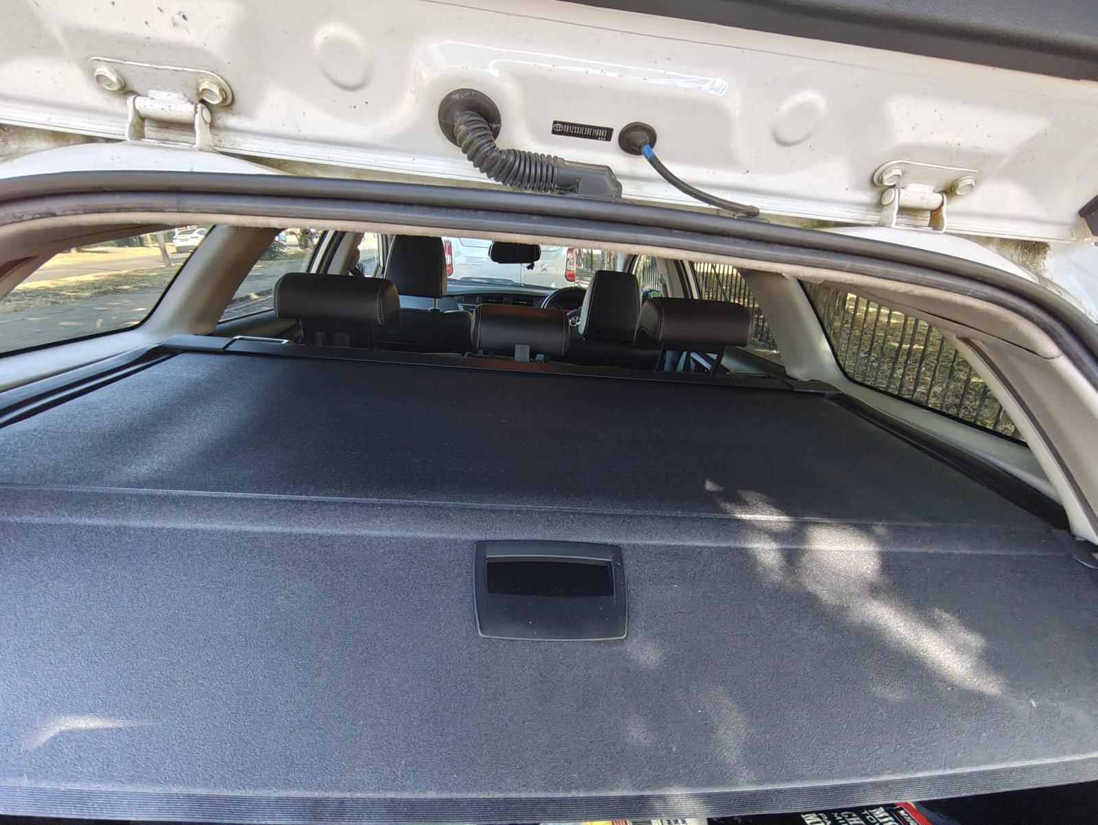 2014 - TOYOTA AURIS
