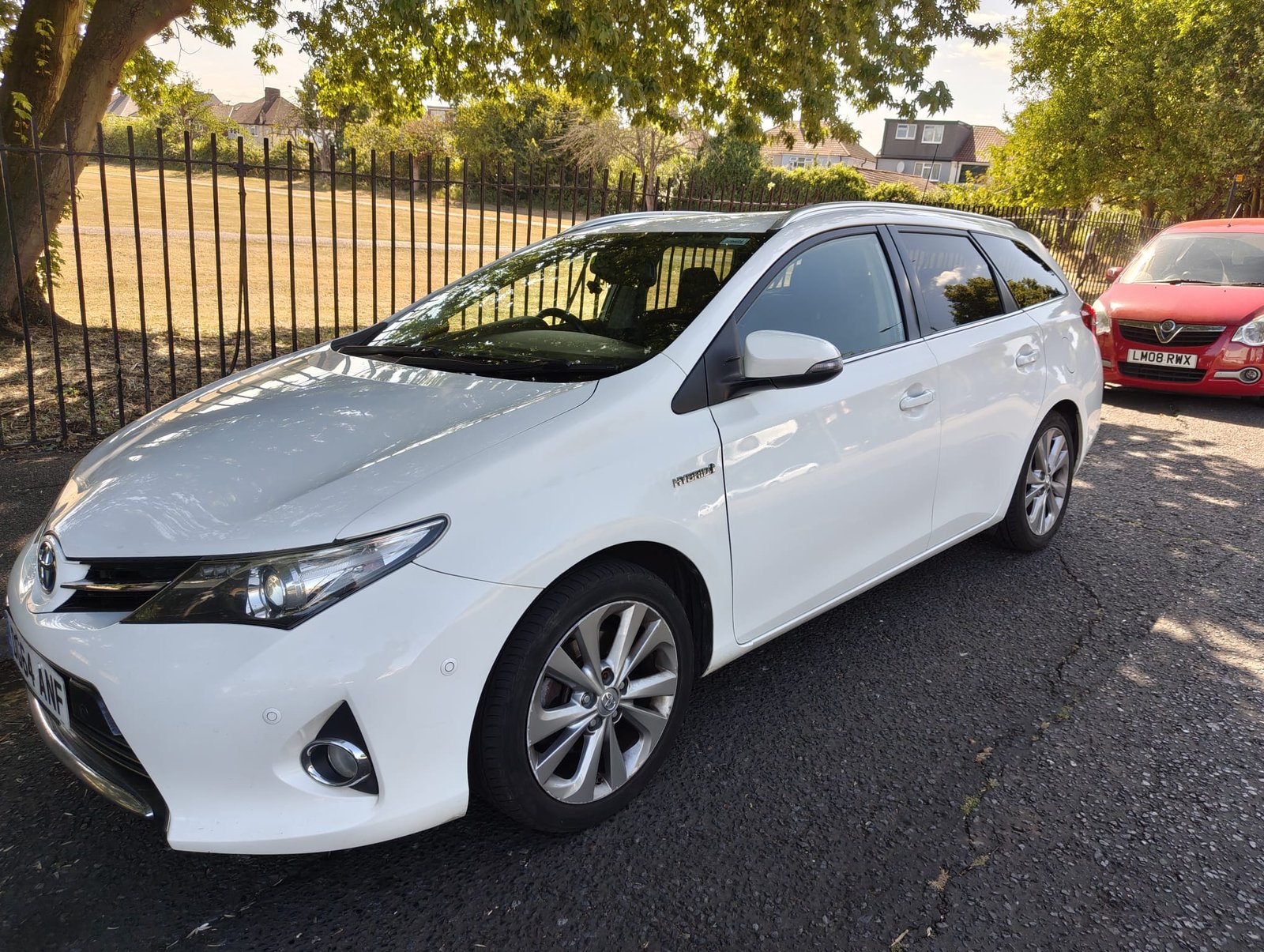 2014 - TOYOTA AURIS