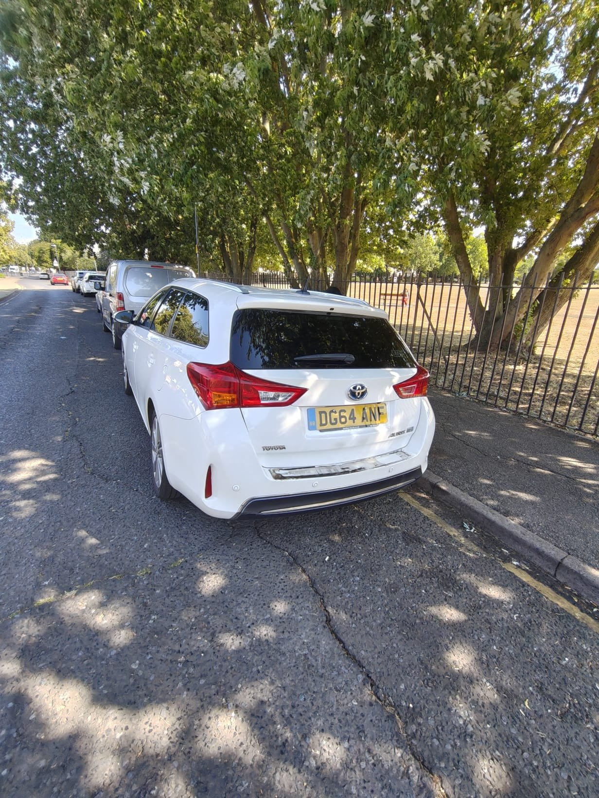 2014 - TOYOTA AURIS