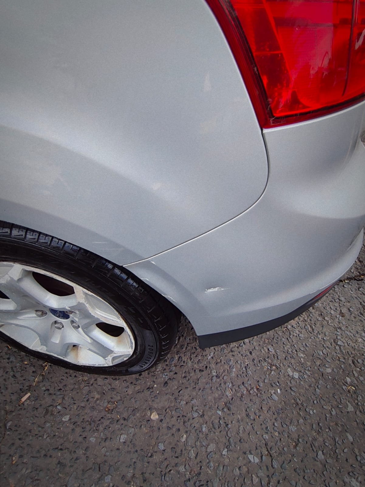 2011 - FORD FOCUS