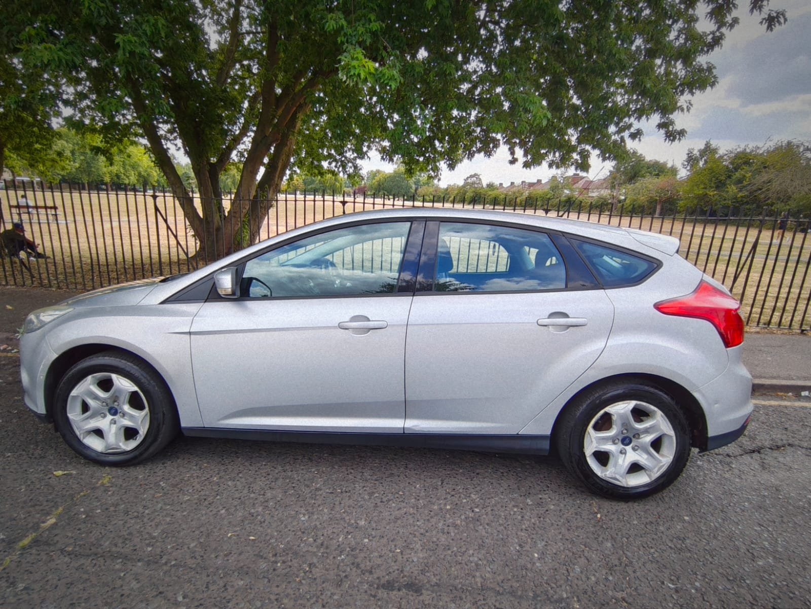 2011 - FORD FOCUS