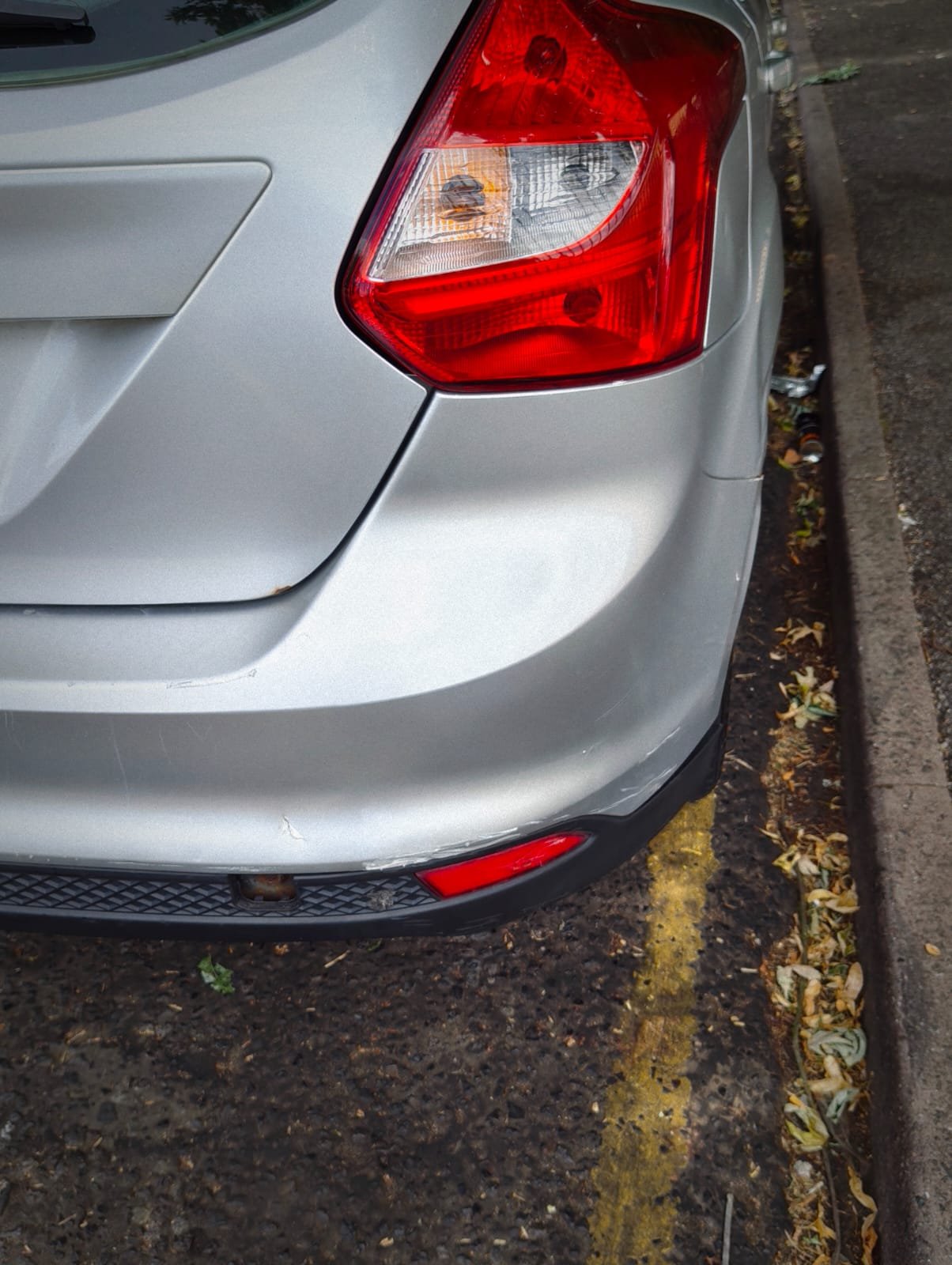 2011 - FORD FOCUS